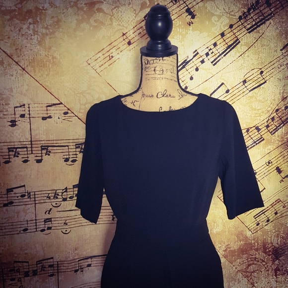 Forever21 Short Sleeve Mini Dress - Picture 2 of 12